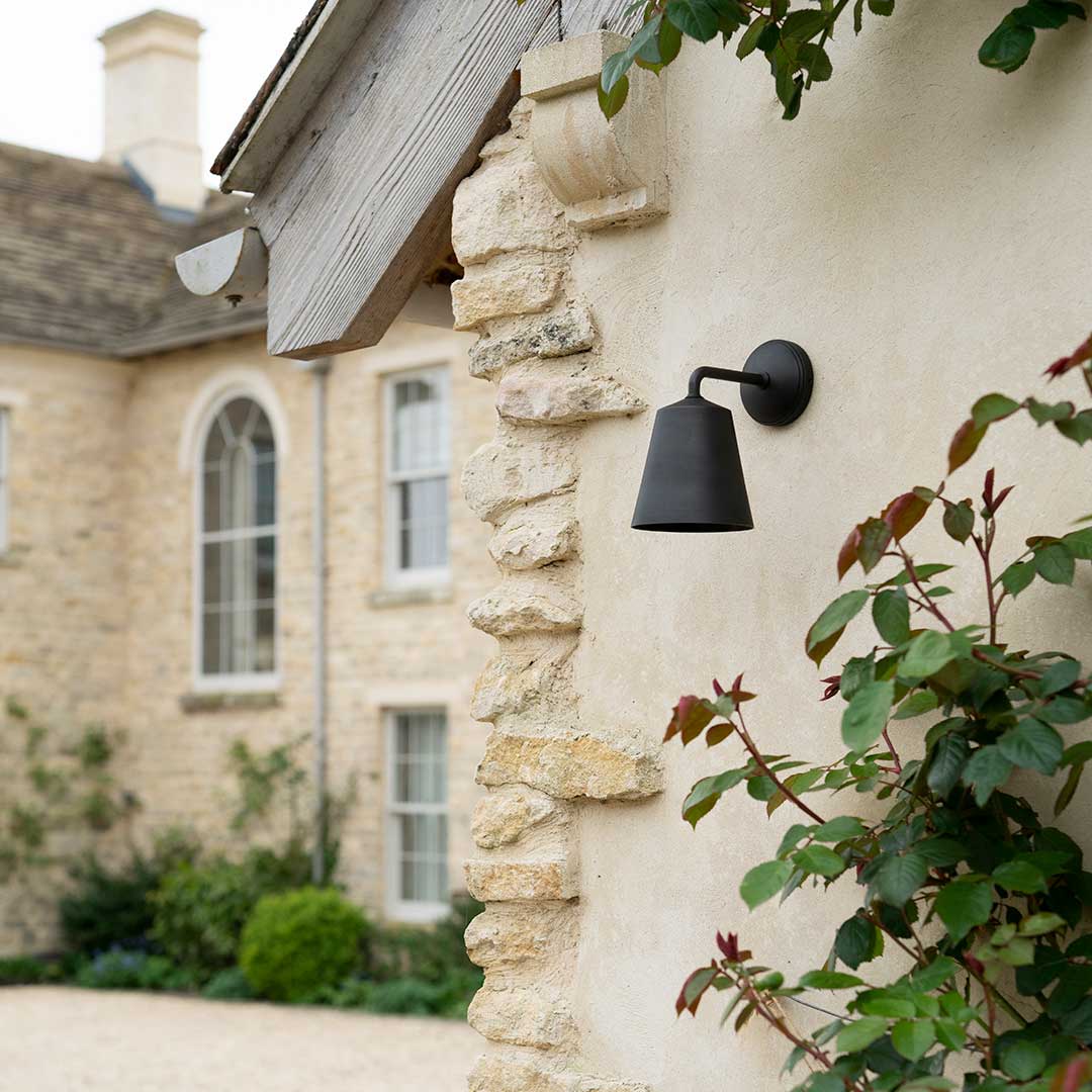 Skorter | Richmond Small Wall Lamp - Bronze