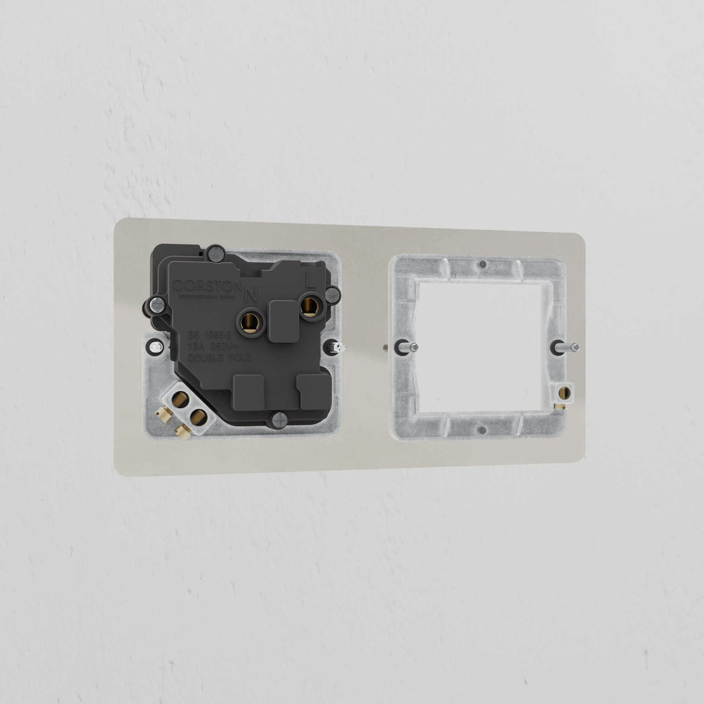 Skorter | 1G 50mm Module & Single Socket UK Plate - Polished Chrome Black