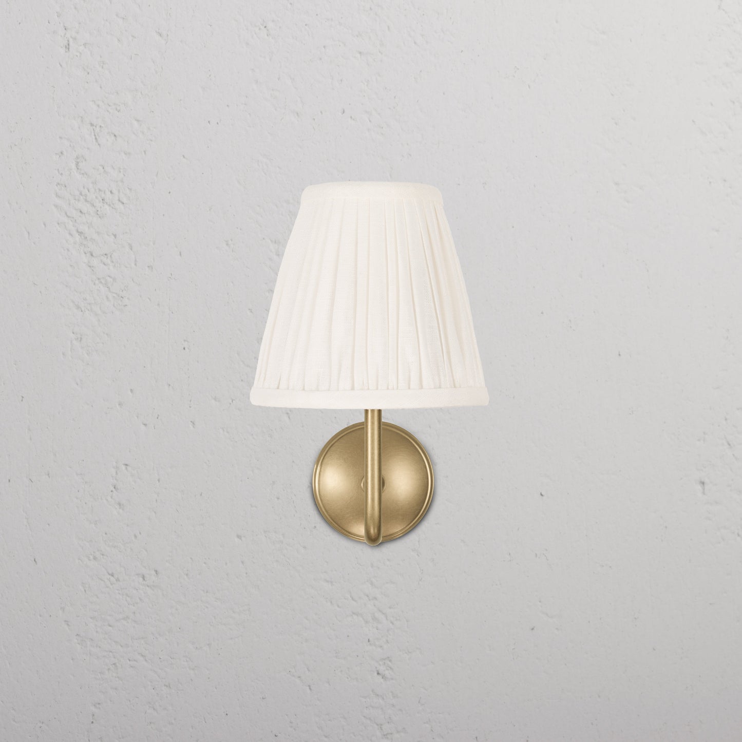 Skorter | Malvern Lite Wall Lamp Flashlight Alabaster White - Antique Brass