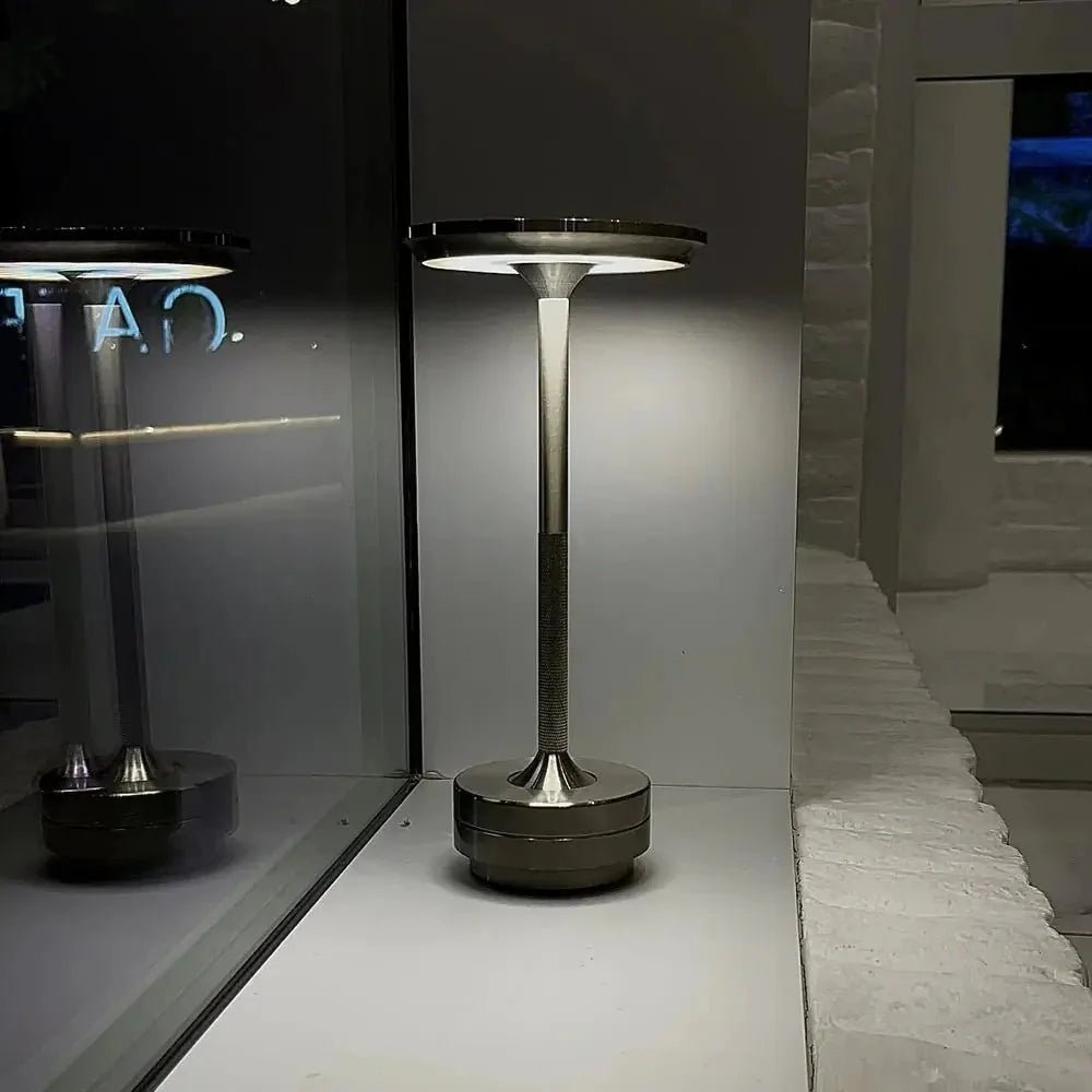 Skorter | Metallic Wireless Table Lamp