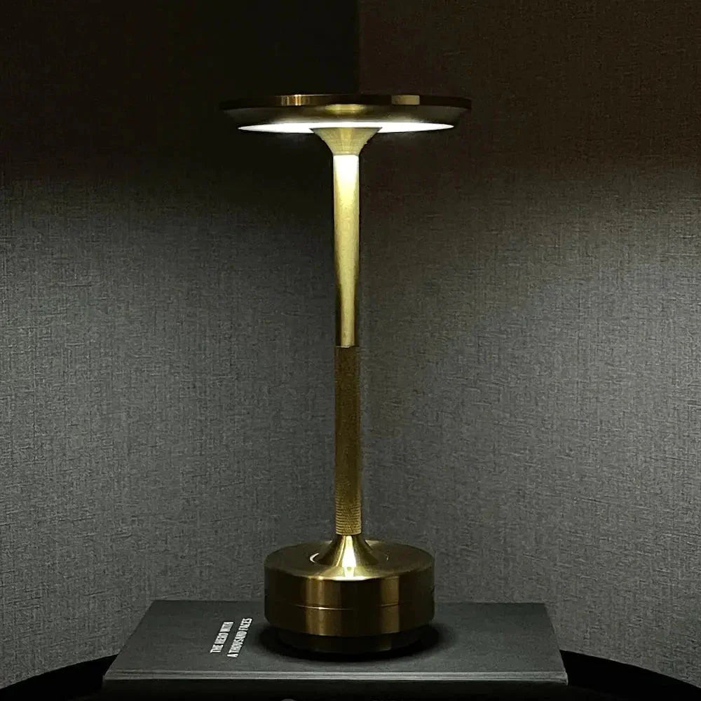 Skorter | Metallic Wireless Table Lamp
