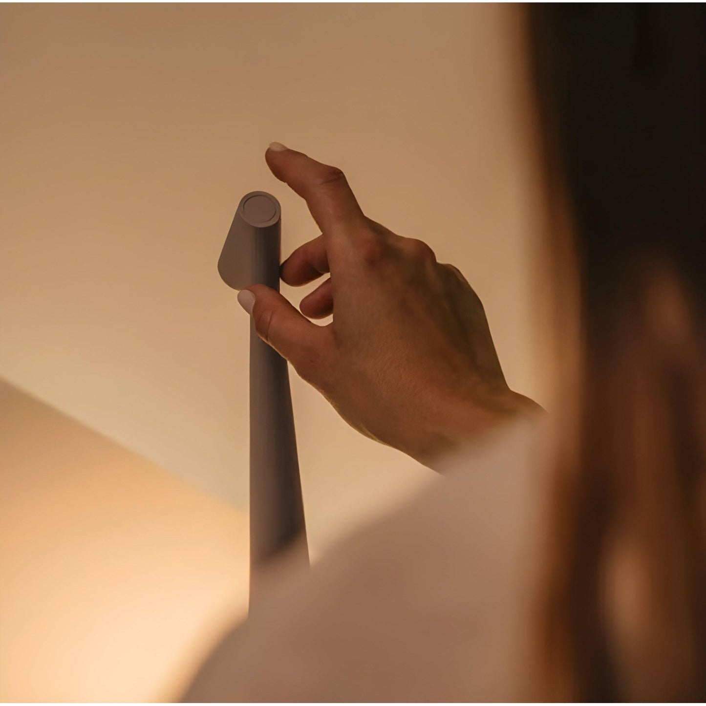 Skorter | Nordic Minimalistic LED Wireless Table Lamp