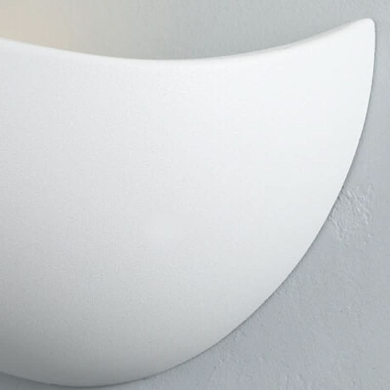 Skorter | Minimalist Half-Round LED Wall Light – Modern Indoor/Outdoor Lamp
