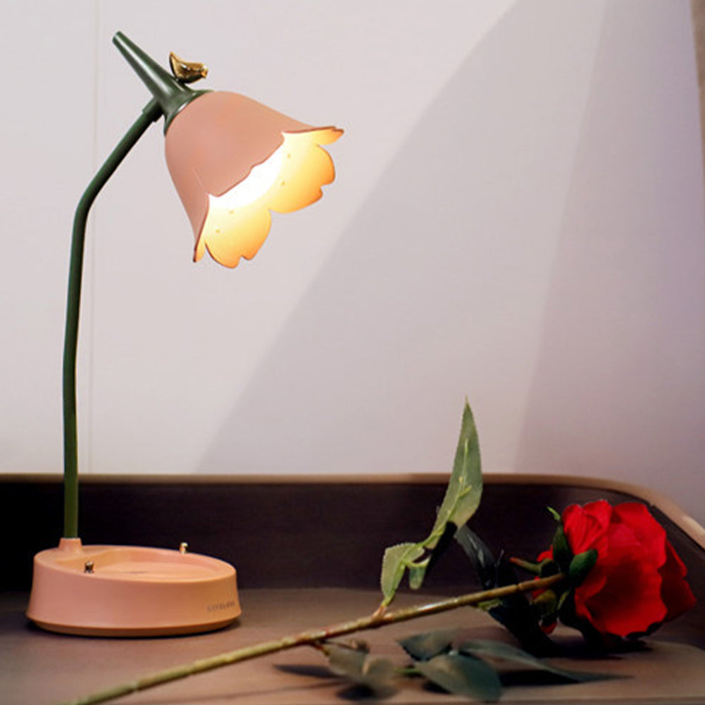 Skorter | LumaPetal  – Wireless Flower LED Desk Lamp