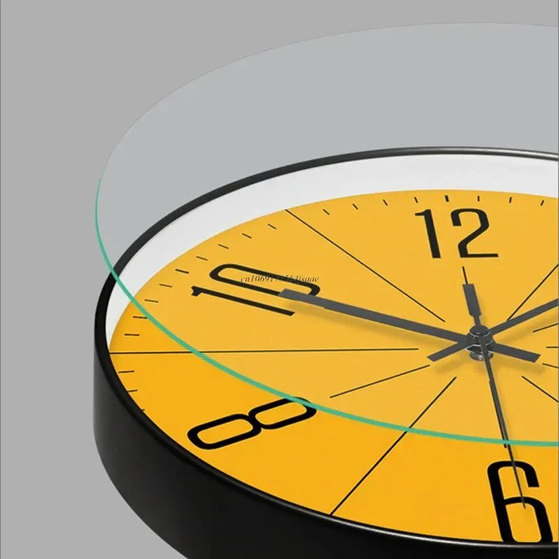Skorter | Modern Nordic Style Wall Clock - Elegant Design - Perfect Time Display
