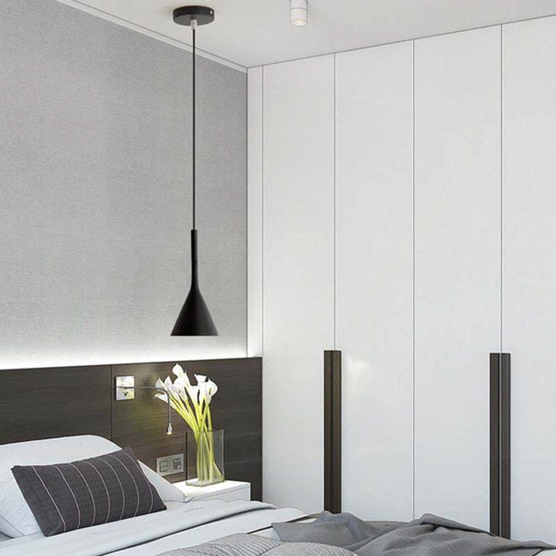 Skorter | Modern Triangle Pendant Lamp - Trionda