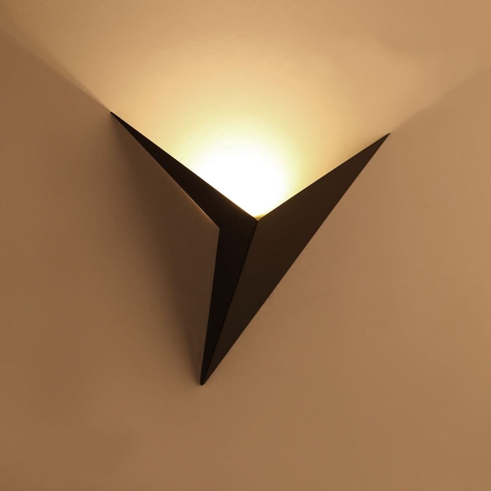 Skorter | Modern LED Triangular Wall Lamp for Stylish Interiors
