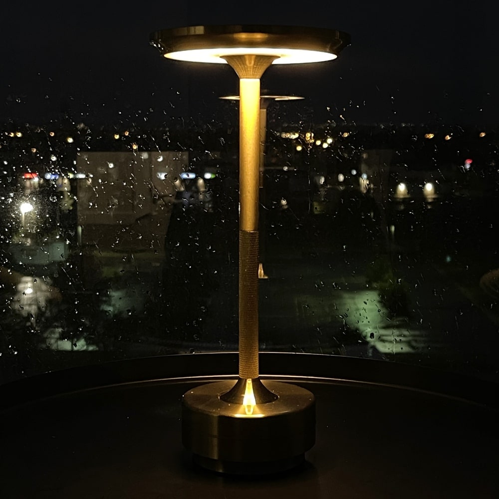 Skorter | Ambient Metallic Wireless Table Lamp