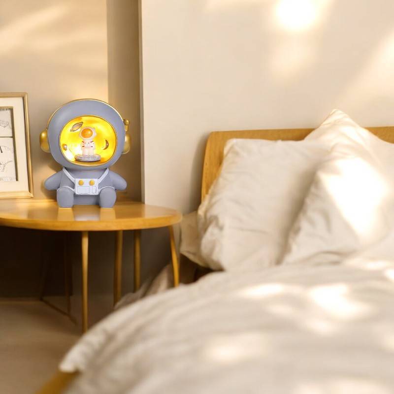 Skorter | 2-in-1 Astronaut Piggy Bank & Night Lamp For Kids