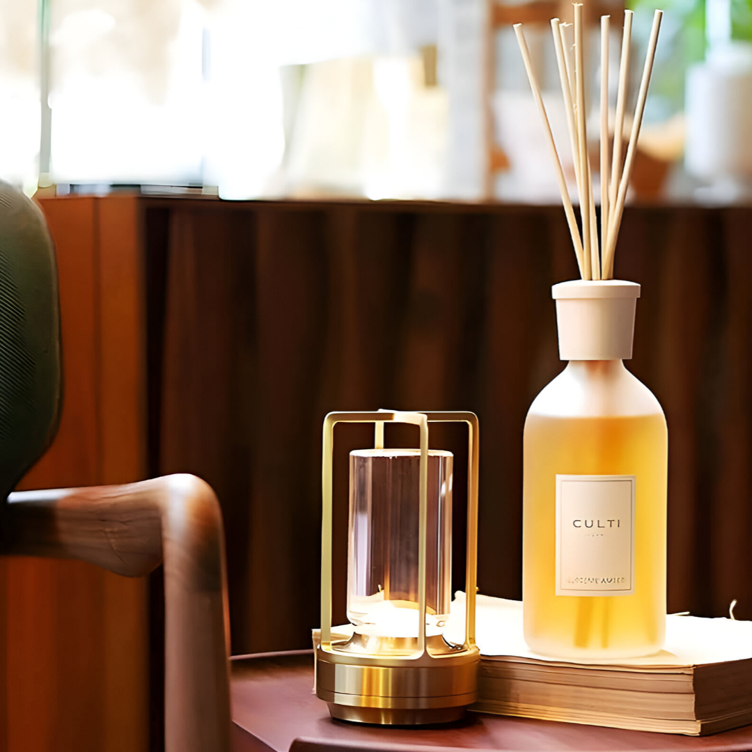 Skorter | ElegantLight - Portable and Waterproof Table Lamp