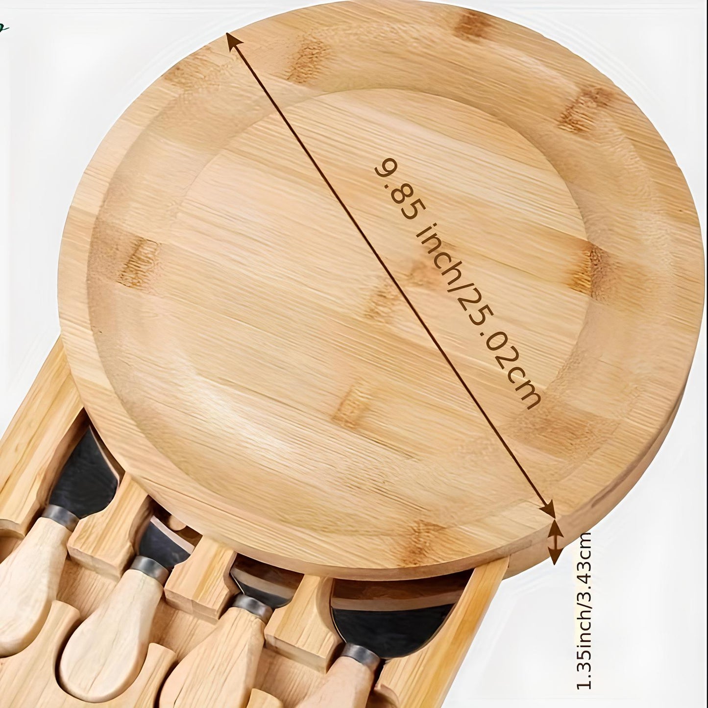 Skorter with cheese with retractable knife storage