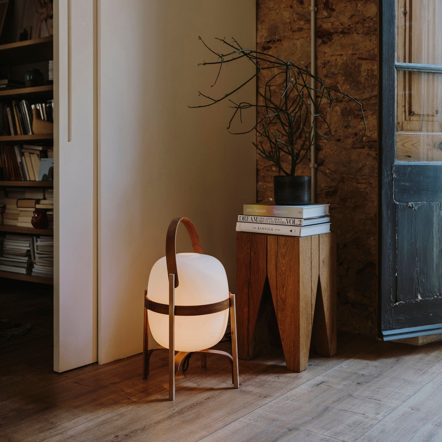 Portable Lantern Glass Table Lamp - SKØRTER