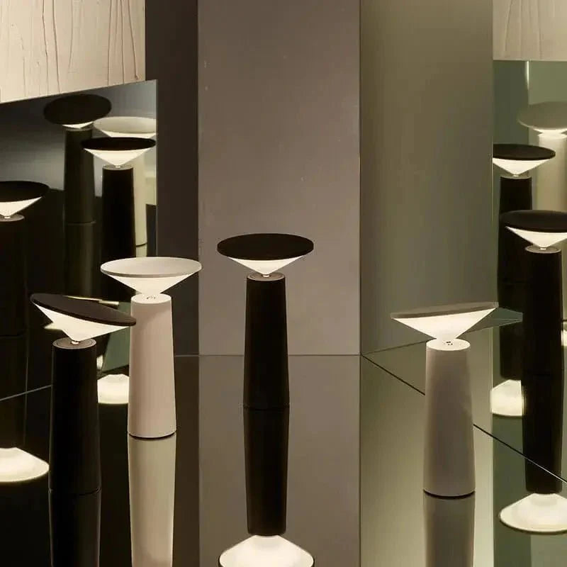 Skorter | Portable rechargeable table lamp