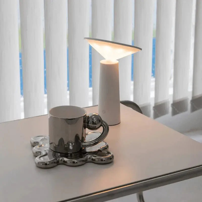 Skorter | Portable rechargeable table lamp