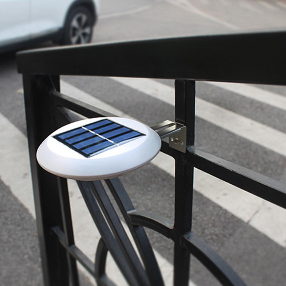 Skorter | Solar-powered outdoor path LED wall lamp