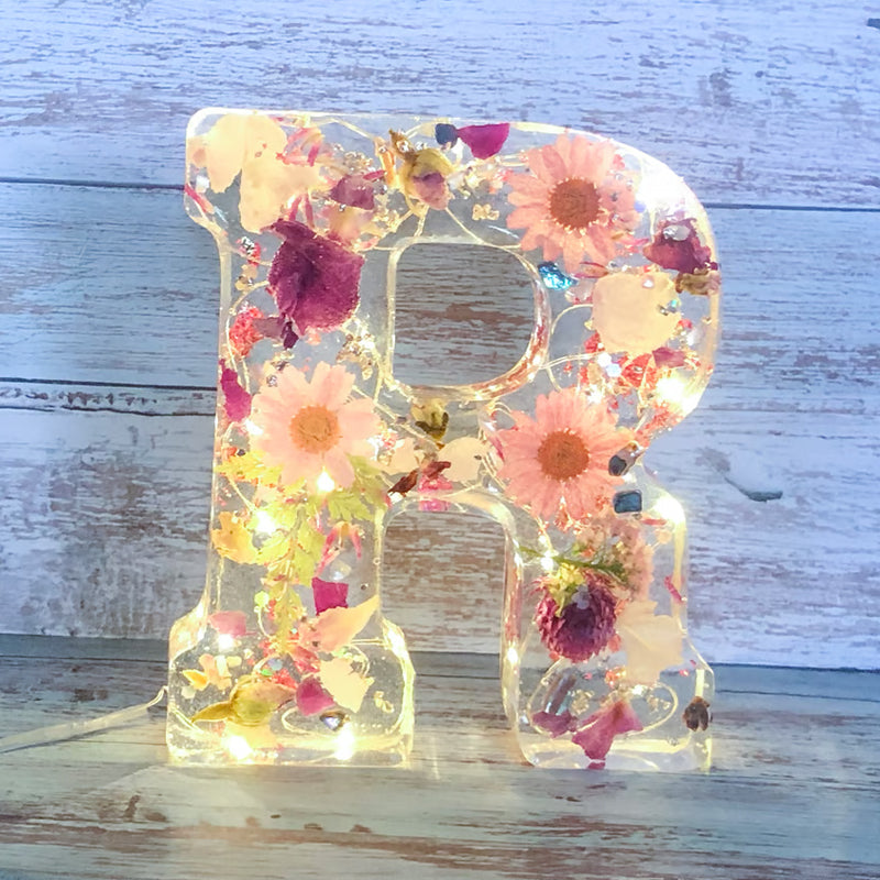 Skorter | Dried Flower Letter Nightstand Lamp