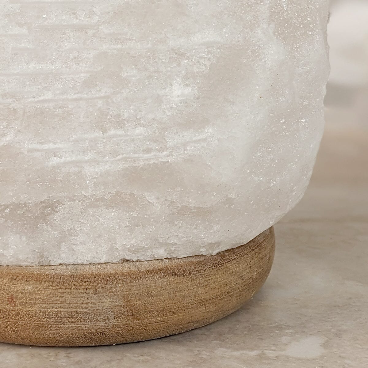 Skorter | Relive White Natural Salt Lamp on Wooden Base