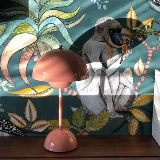 Skorter | Scandinavian Table Lamp with Luminous Flair - NordicBeam