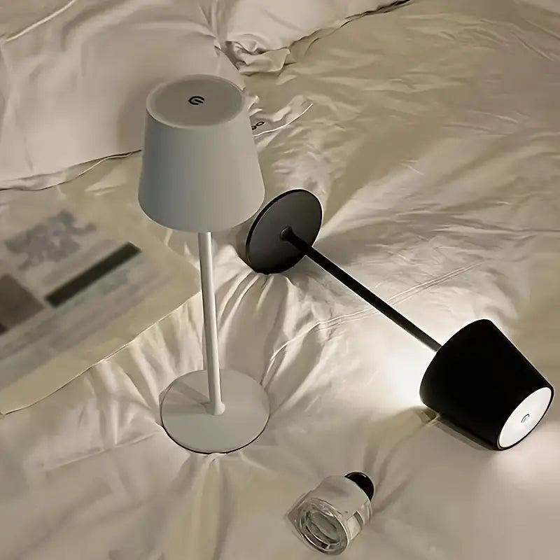 Skorter | LED Table Lamp – Wireless, Touch Control & Dimmable Light