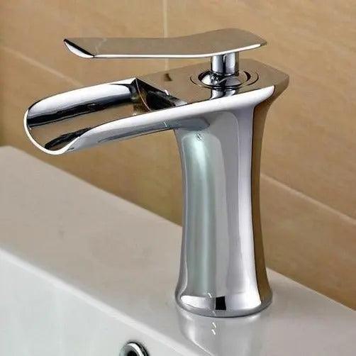 Single Handle Gold Bathroom Faucet - SKØRTER