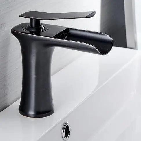 Single Handle Gold Bathroom Faucet - SKØRTER