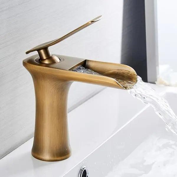 Single Handle Gold Bathroom Faucet - SKØRTER