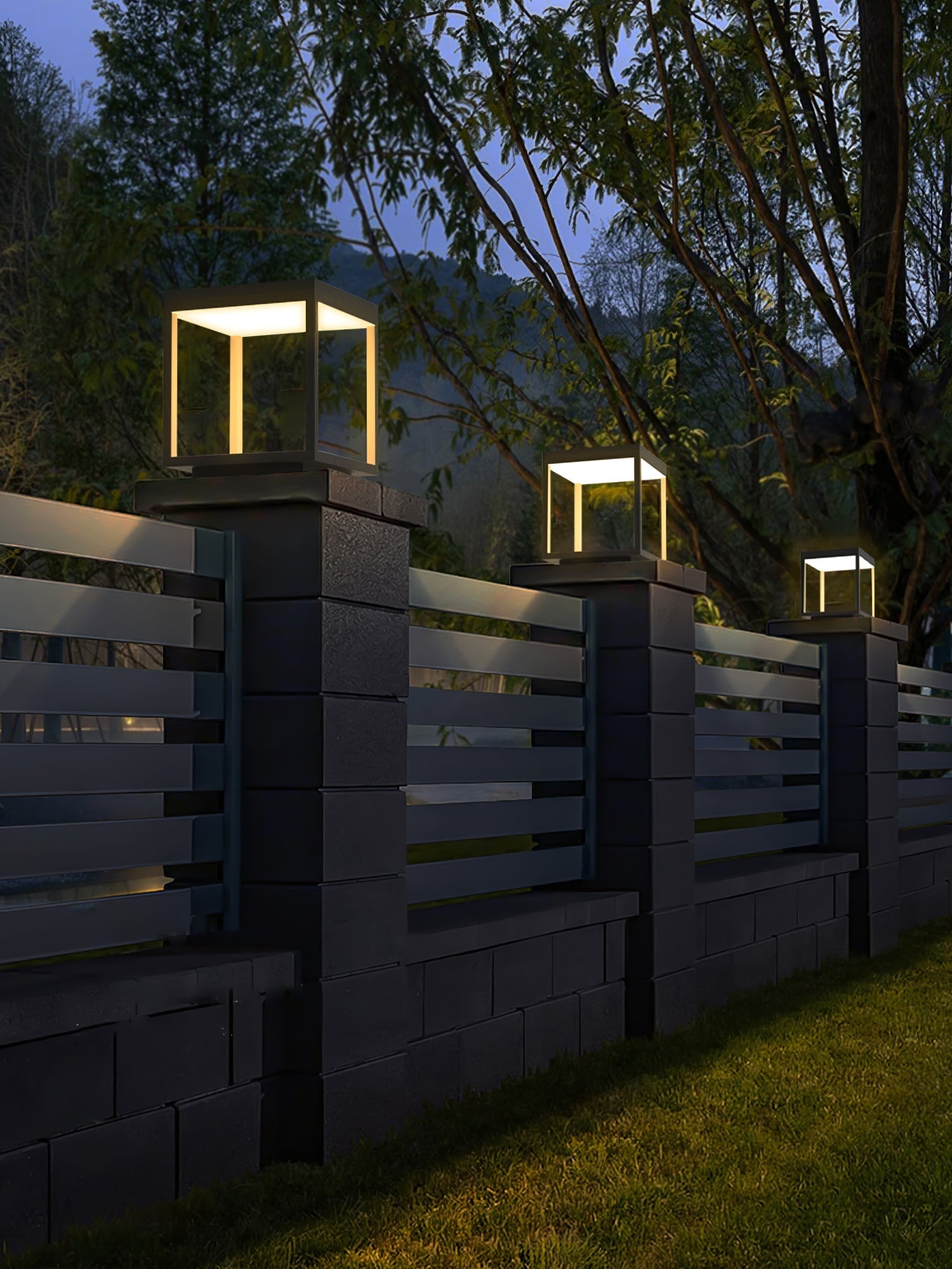 Square Frame Fence Post Garden Light - SKØRTER