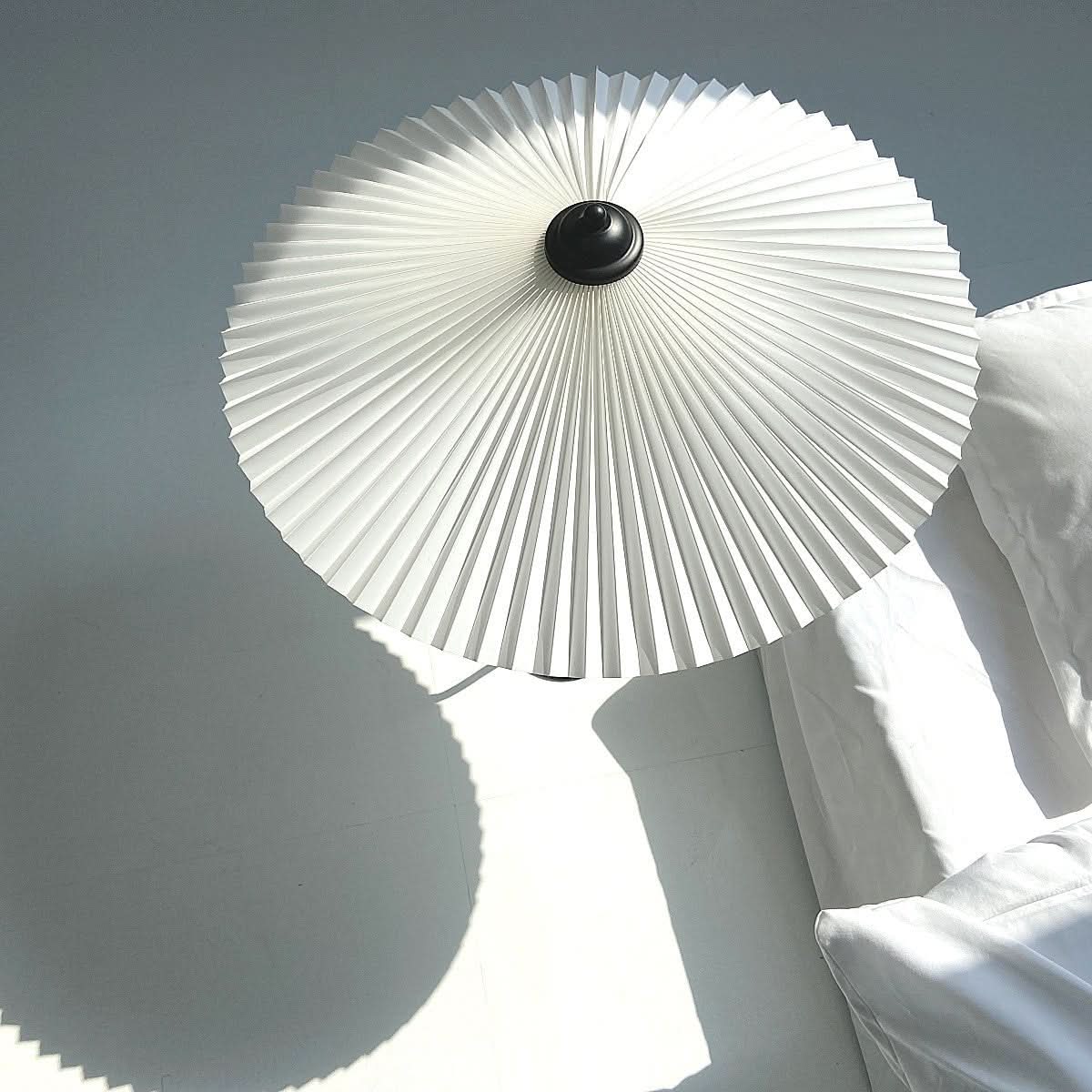 Skorter | Squiggle Umbrella Table Lamp – Modern Twirl Design with Chrome Finish