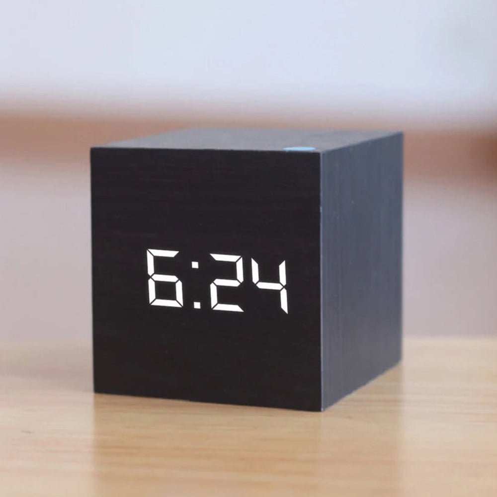 Skorter | ZENICUBE – Minimalist LED Alarm Clock with Time, Date & Temperature Display