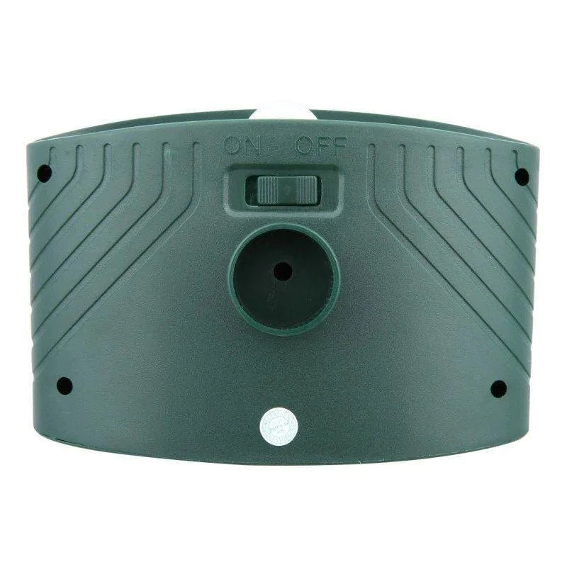 Ultrasonic Deer Repeller - Pack Of 4 Solar Powered - Get Rid of Deer in 48 Hours - SKØRTER