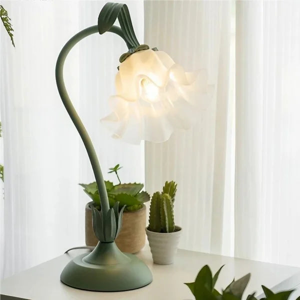 Skorter | BloomBeam - Adjustable Retro Table Lamp