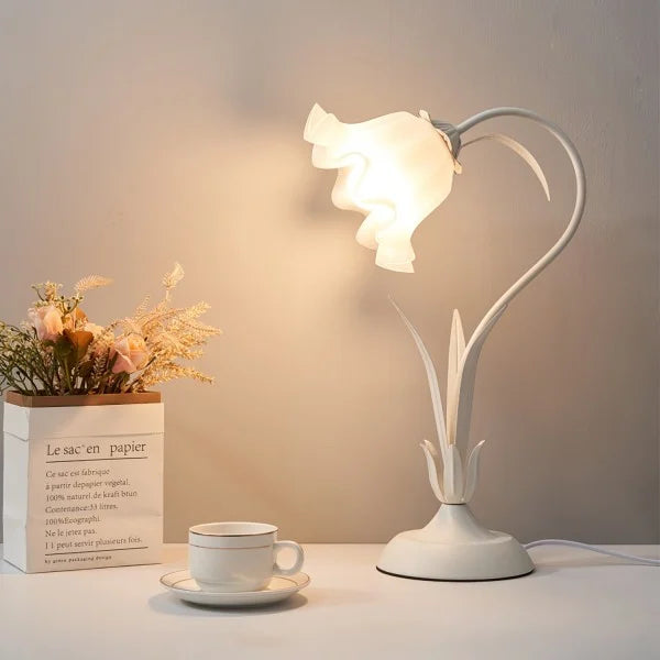 Skorter | BloomBeam - Adjustable Retro Table Lamp