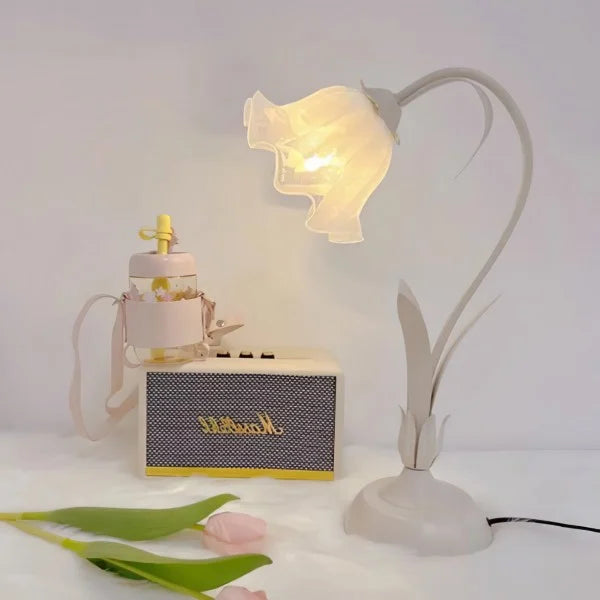 Skorter | BloomBeam - Adjustable Retro Table Lamp