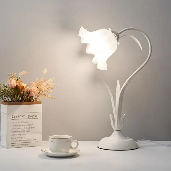 Skorter | BloomBeam - Adjustable Retro Table Lamp