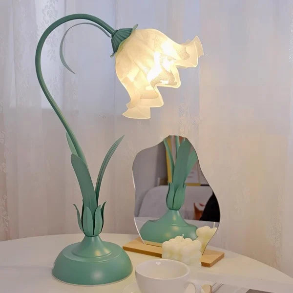 Skorter | BloomBeam - Adjustable Retro Table Lamp