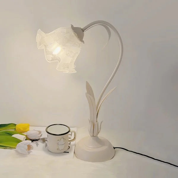 Skorter | BloomBeam - Adjustable Retro Table Lamp