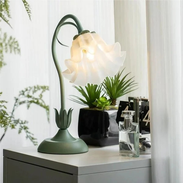 Skorter | BloomBeam - Adjustable Retro Table Lamp