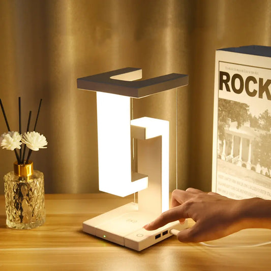 Skorter | Wireless Charging Lamp - AetherGlow