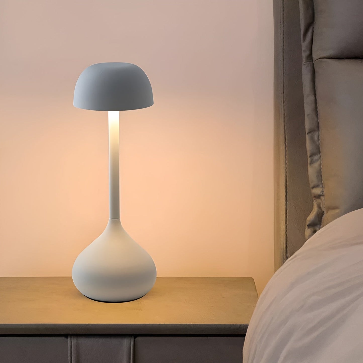 Skorter | Wireless Dimmable Mushroom Table Lamp - GlowMush