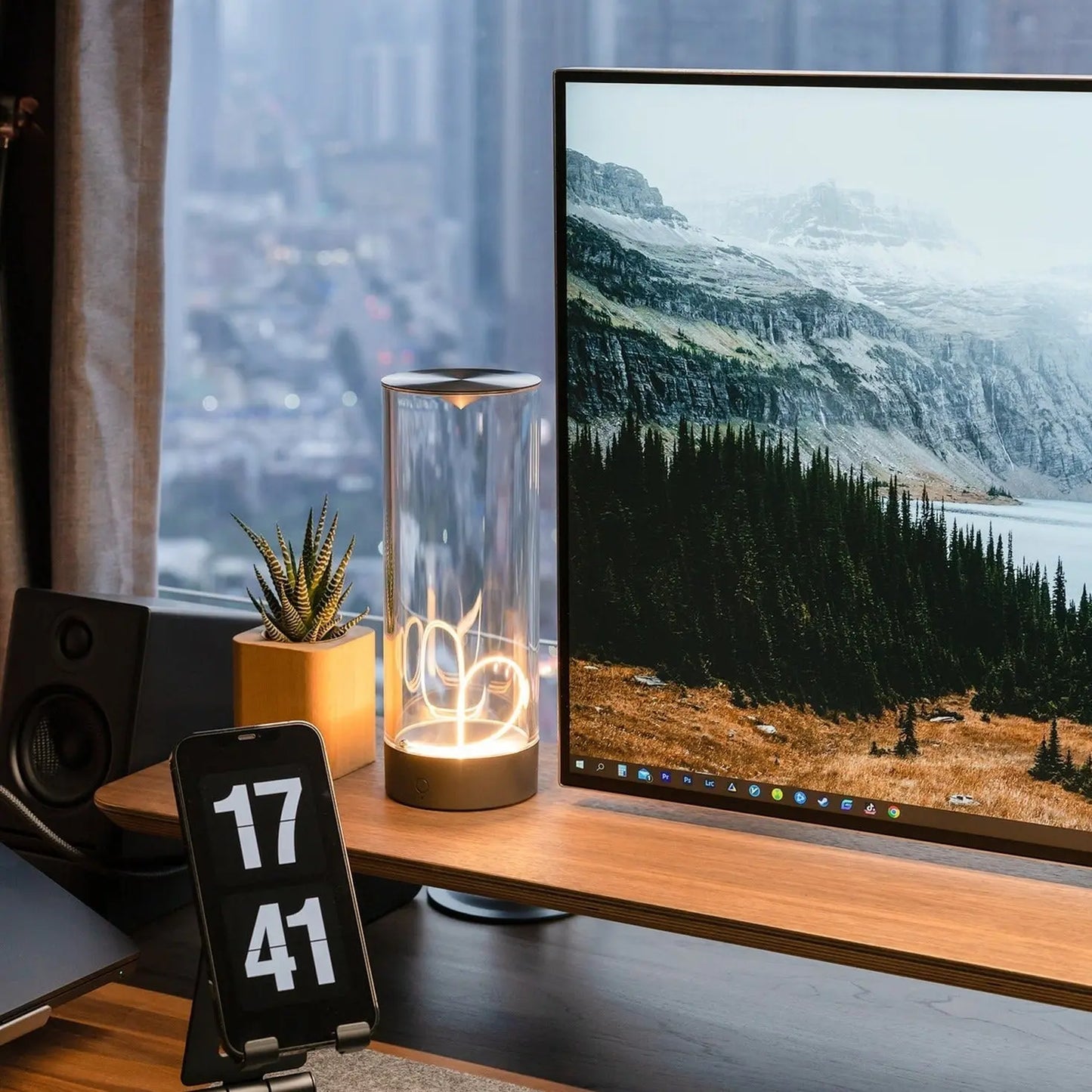 Skorter | Wireless Mood Lamp - LumenFlow