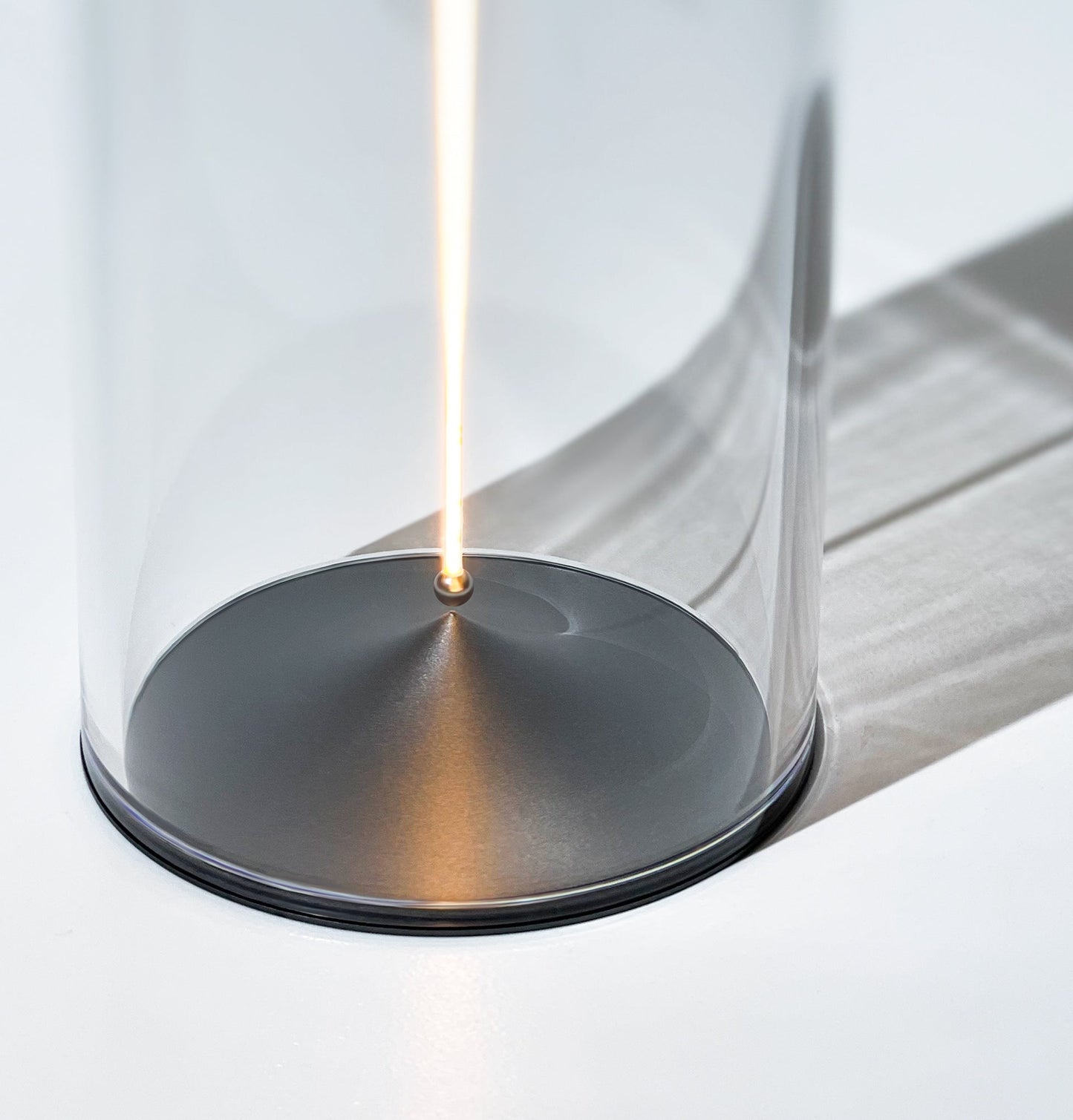 Skorter | Wireless Mood Lamp - LumenFlow