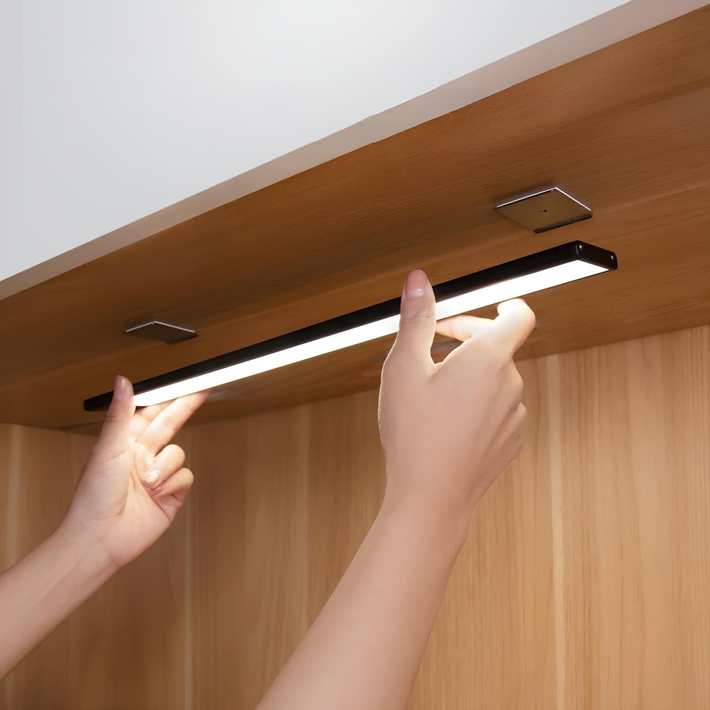 Skorter | Wireless Motion Sensor Lamp - GlowMotion