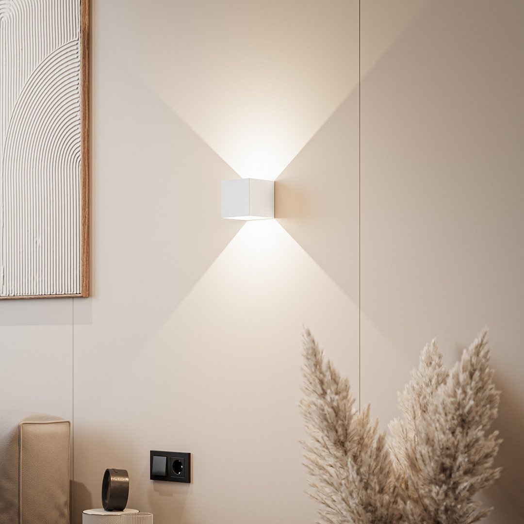 Skorter | LumenGuard - Modern Wall Lamp