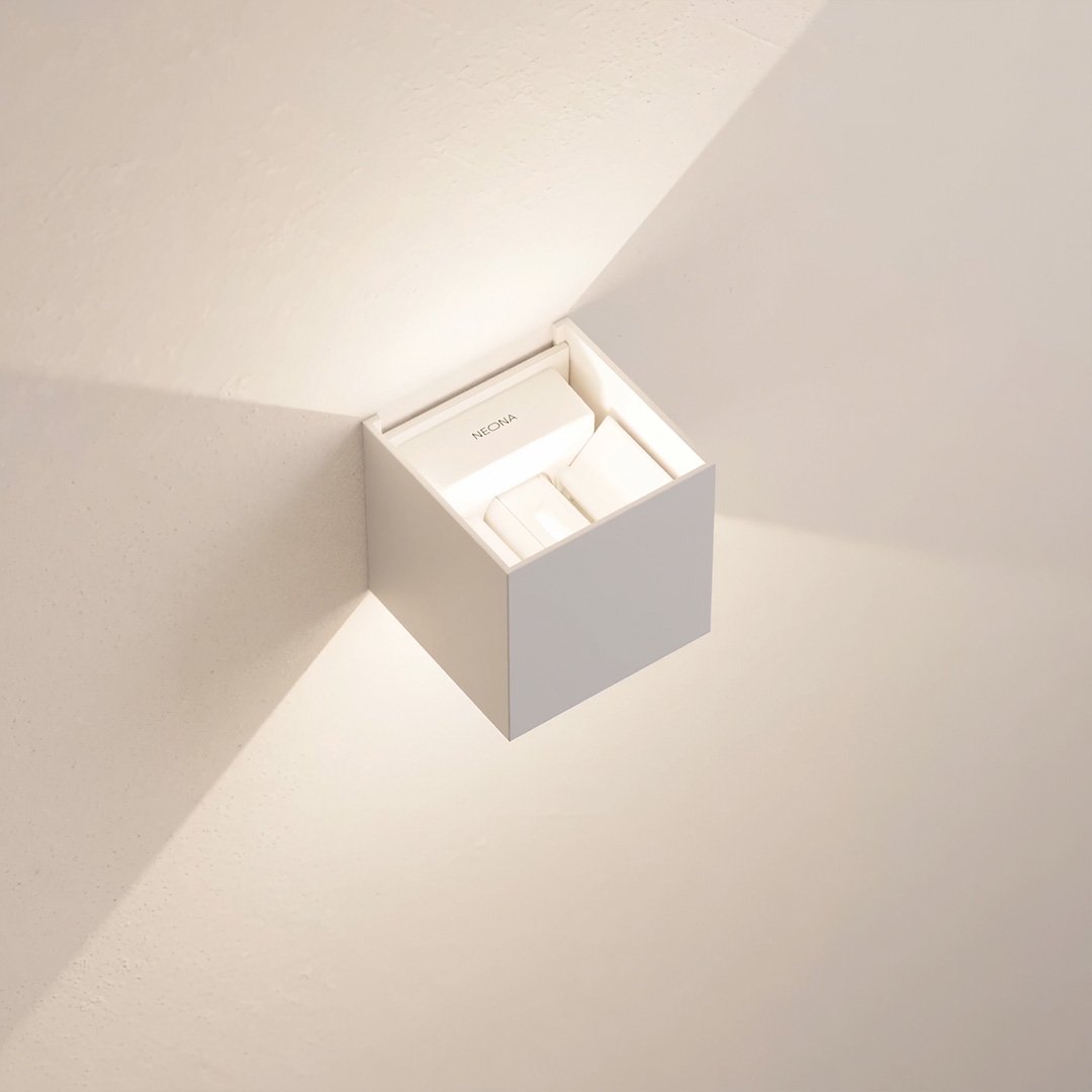 Skorter | LumenGuard - Modern Wall Lamp