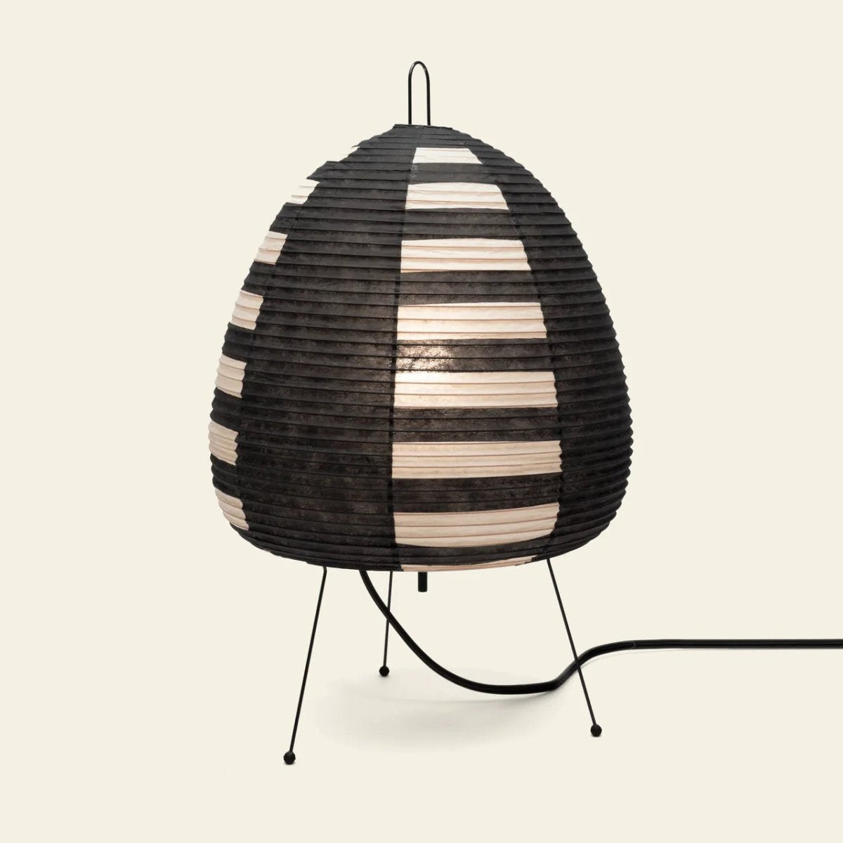 Skorter | Zenora – Rice paper table lamp in Japanese wabi-sabi design