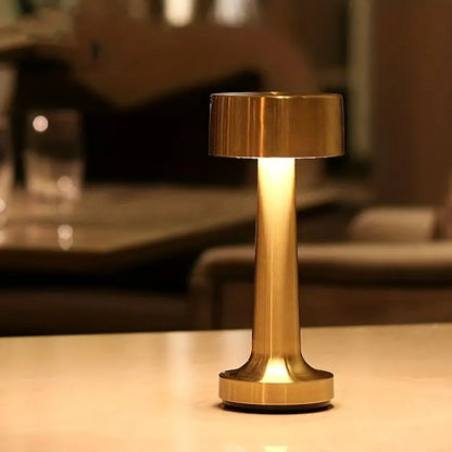 Skorter | Stylish, vintage-inspired table lamp for a cozy atmosphere