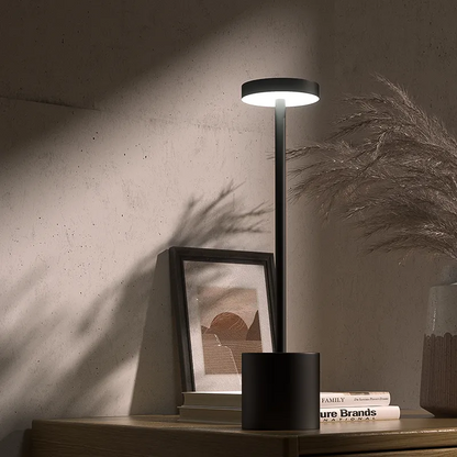 Skorter | Monax Iron Lamp