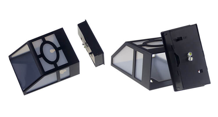Skorter | Retro Solar Square Waterproof Outdoor LED Garden Fence Wall Lamp