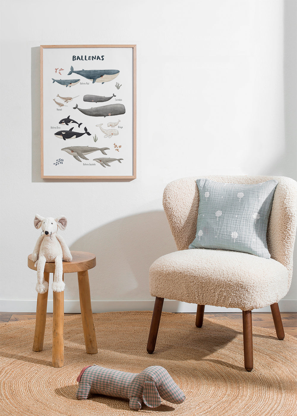 Skorter | Ballenas on white background