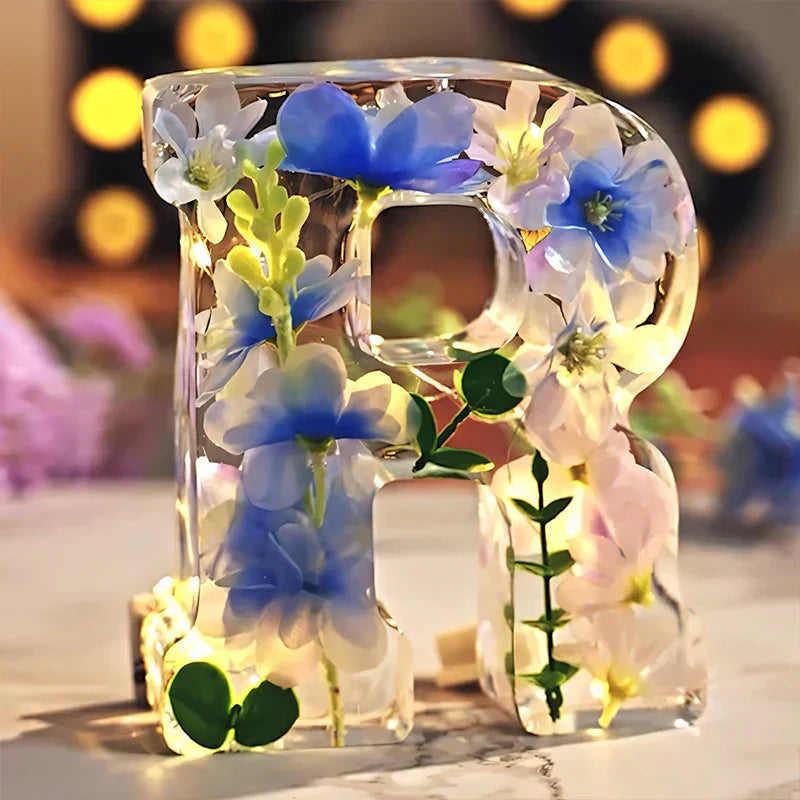 Skorter | Floral Resin Night Light